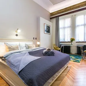 Nebovidy I - Historic Centre - Terrace - Air Conditioning Apartment Prag